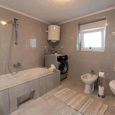 Appartement Kuca Za Odmor Nall Lovran